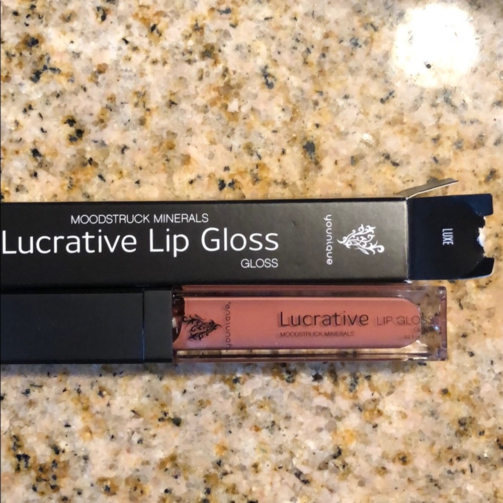 Younique lip gloss